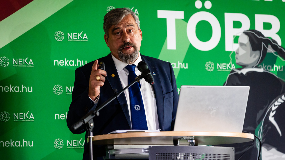 Mocsai Lajos: Tragikus adatok és vészhelyzet a fiataloknál!