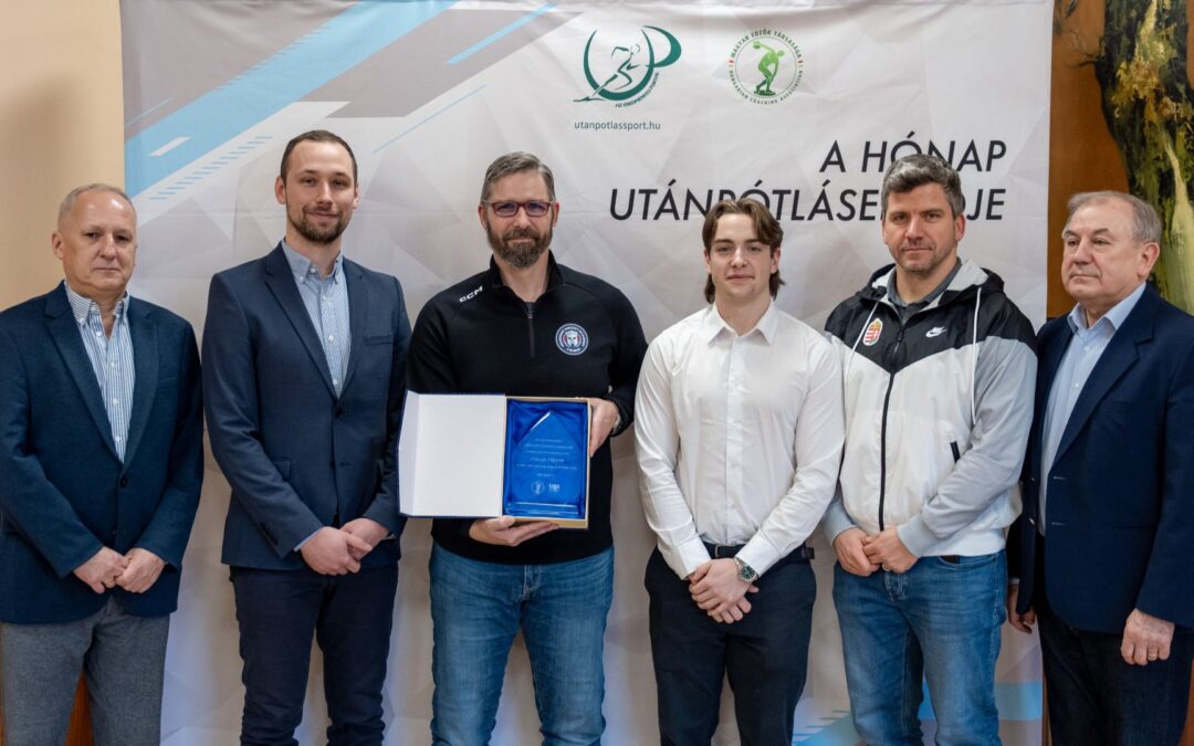 Tokaji Viktor jégkorongtréner A hónap utánpótlásedzője decemberi díjazottja