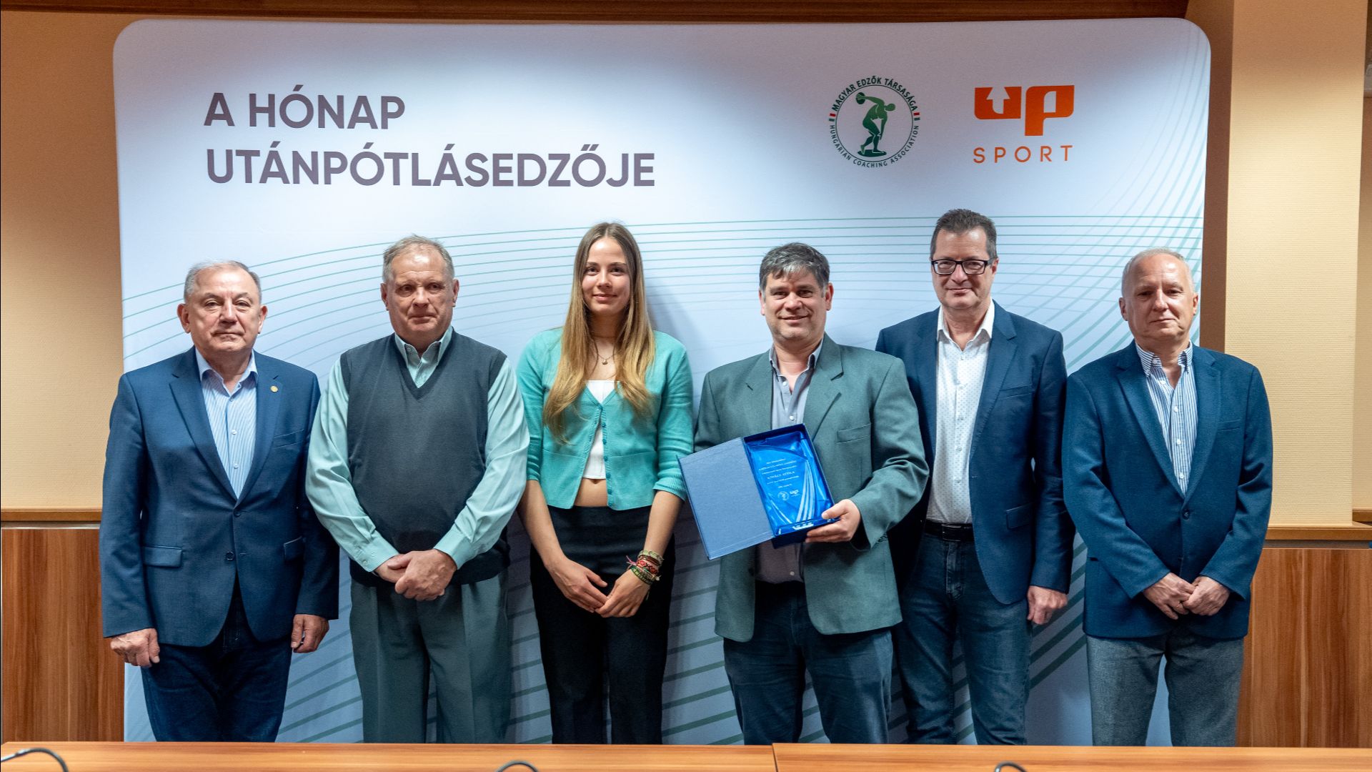 Kovács Attila vívótréner A hónap utánpótlásedzője áprilisi díjazottja