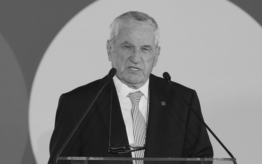 Elhunyt dr. Tóth Ákos mesteredző
