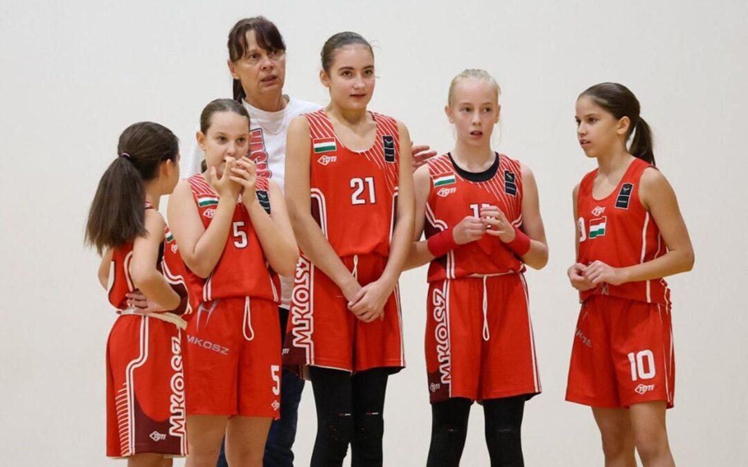 Deák Éva a legkisebb kosarasok között érzi a legjobban magát