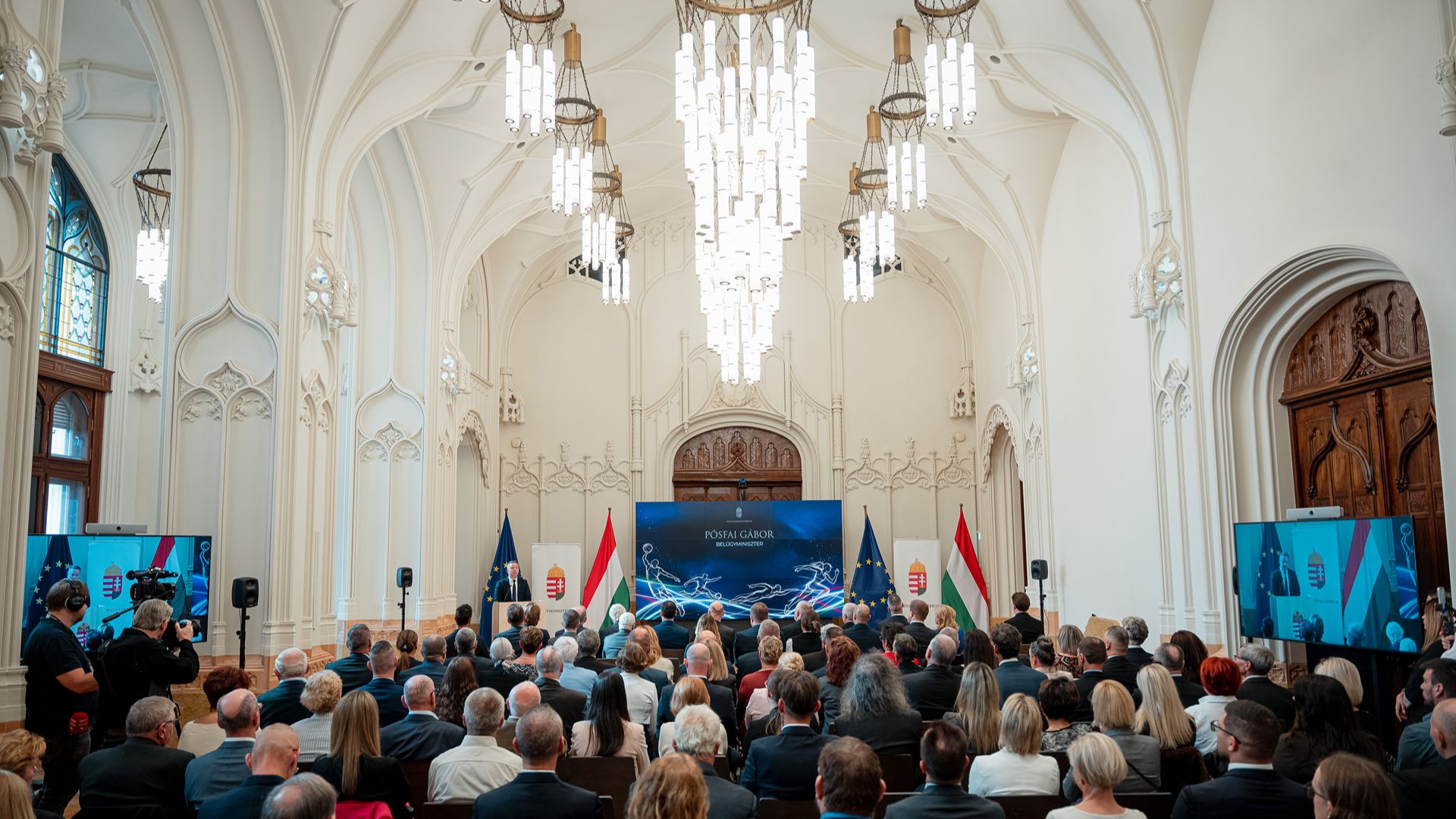 A magyar sport kiv&aacute;l&oacute;s&aacute;gait d&iacute;jazt&aacute;k a Bel&uuml;gyminiszt&eacute;riumban